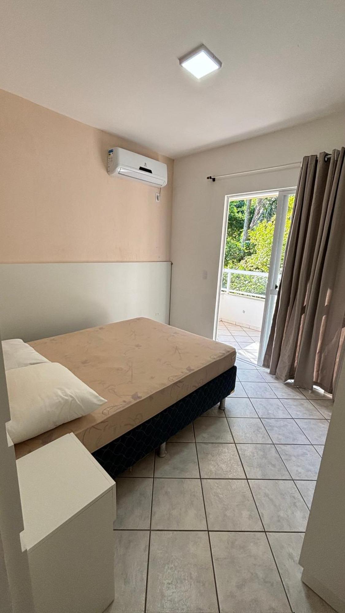 Apto Em Condominio No Centro De Bombinhas, Proximo Da Praia Extérieur photo